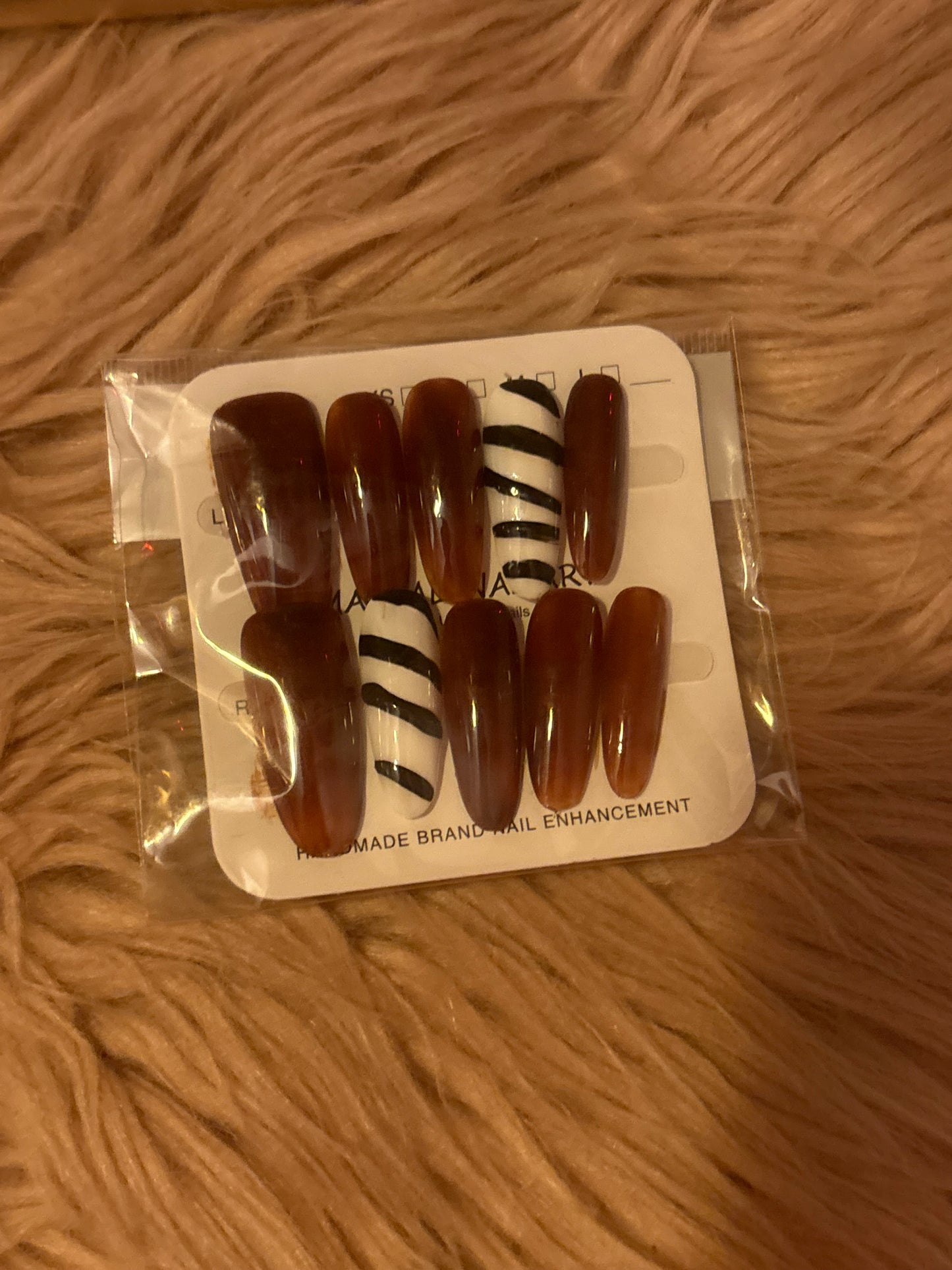 Ongles press on nails