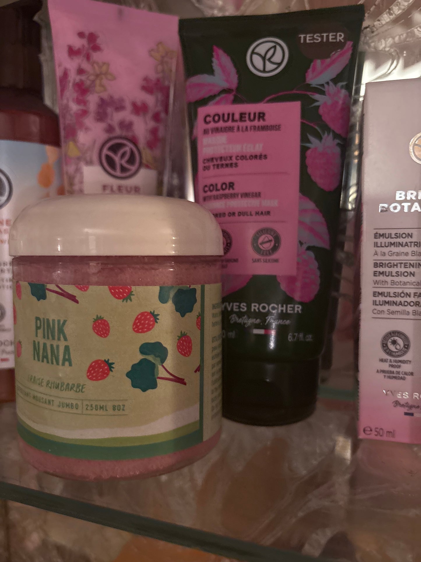 Produits divers: cires Scarlette, phyto, parfums, crayons personalisables, sels exfoliants